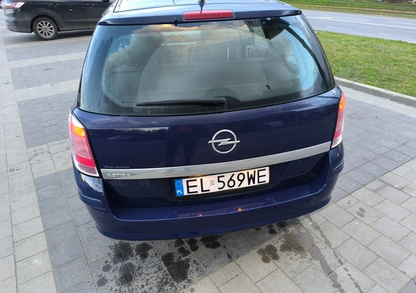 Opel Astra cena 11000 przebieg: 215800, rok produkcji 2009 z Łódź małe 29